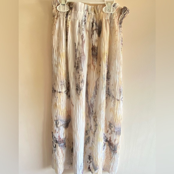 Babaton Gabriola midi skirt. Aritzia - Picture 4 of 5